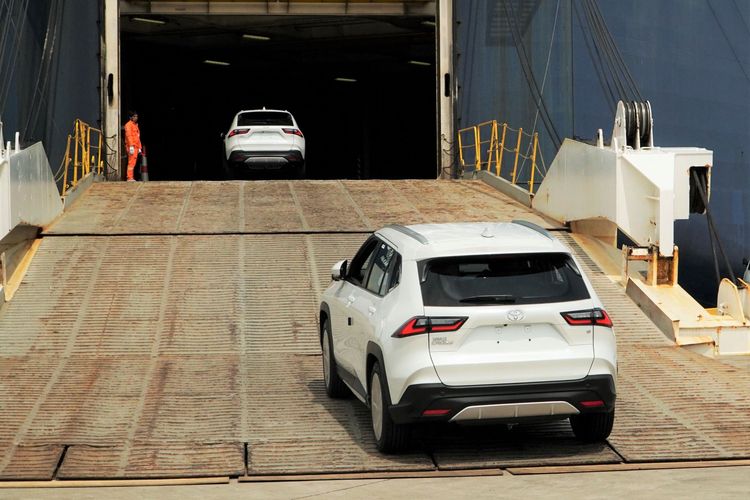 Ekspor Mobil Buatan Indonesia Masih Positif Februari 2026