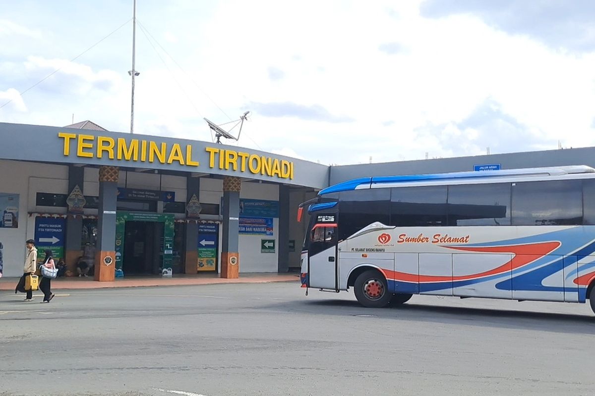 Daftar Harga Tiket Bus AKAP Angkatan Pagi: Rute Jakarta-Jawa Tengah