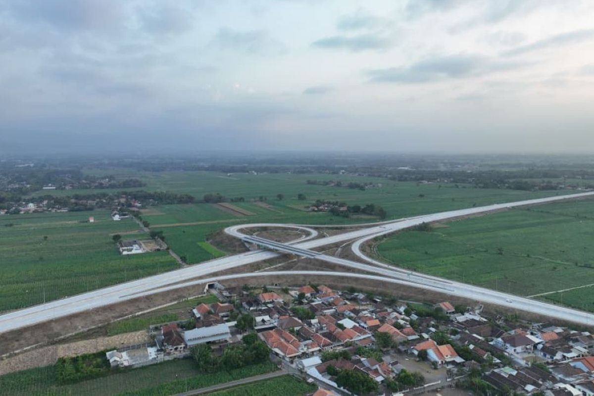 Gratis 14 Hari, Ini Syarat Melintas Jalan Tol Gending-Paiton