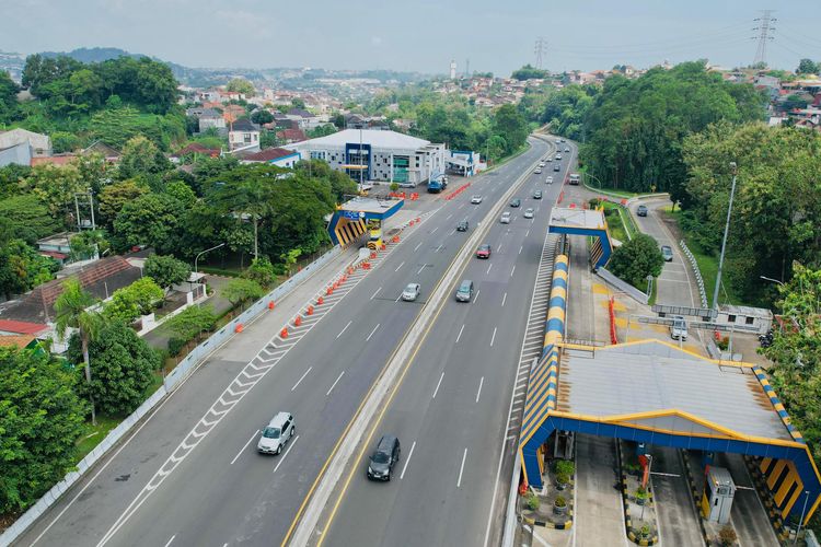Arus Balik, One Way Lokal Berlaku di Tol Semarang