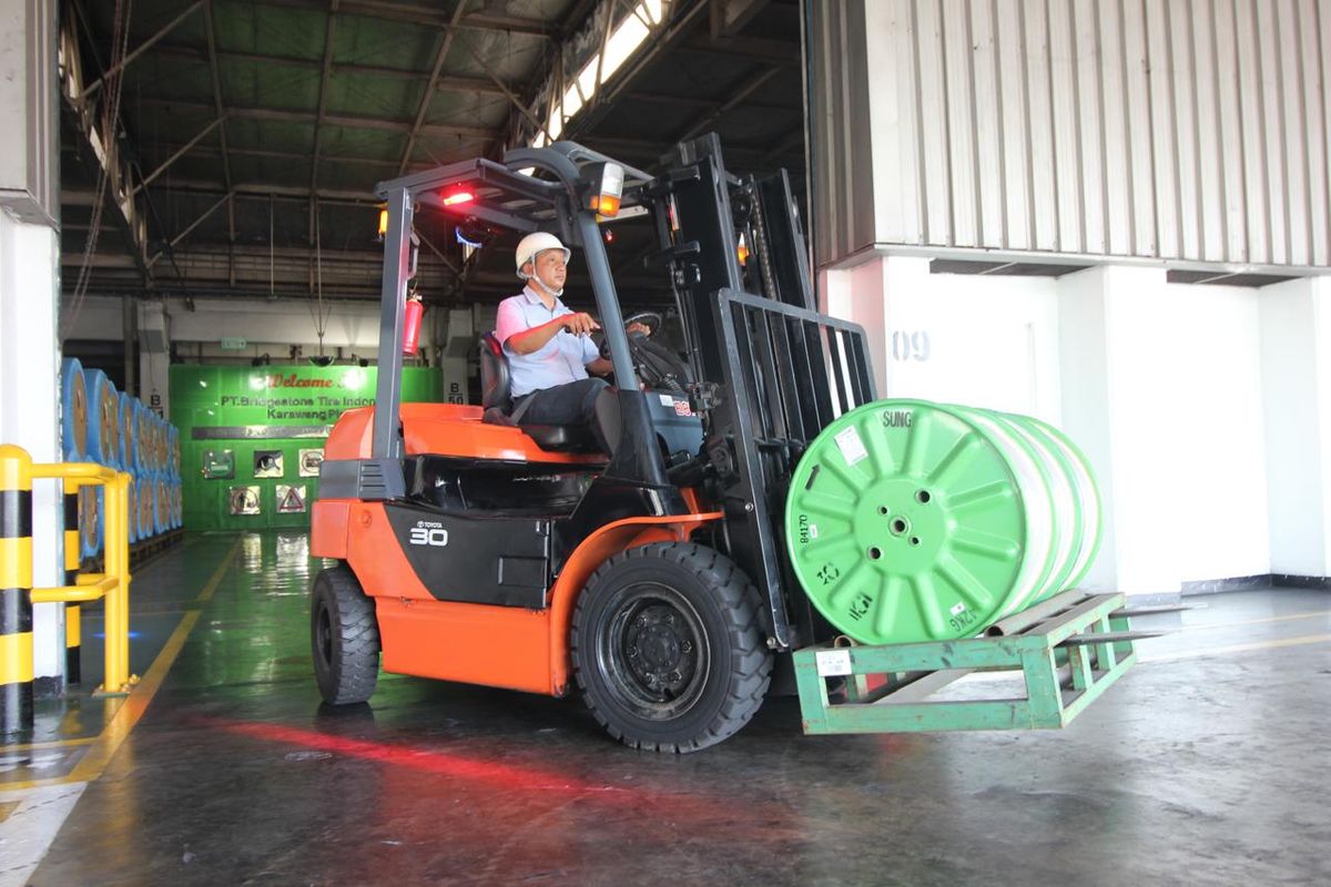 Cara Bridgestone Tekan Emisi Karbon di Pabrik