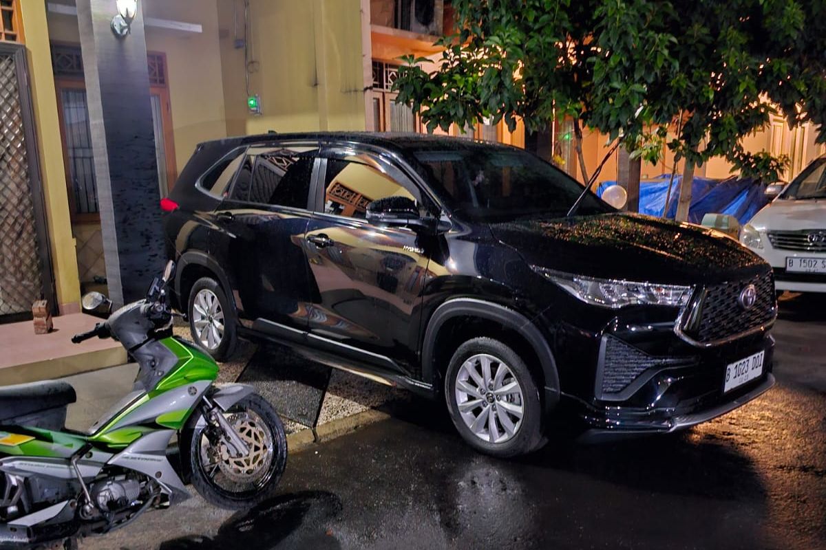 Pajak Toyota Innova Zenix Hybrid, Rp 7 Jutaan per Tahun