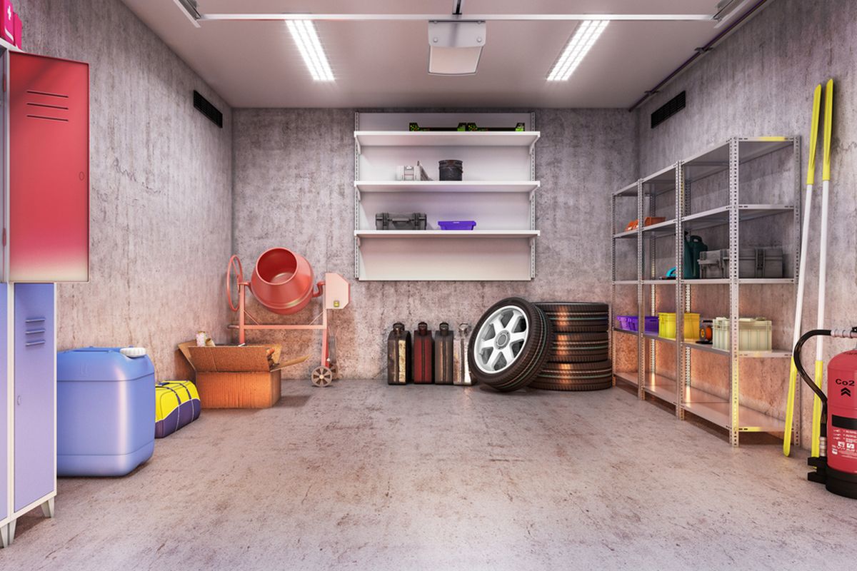 Awas, Ada Bahaya Memanaskan Mesin Mobil di Garasi