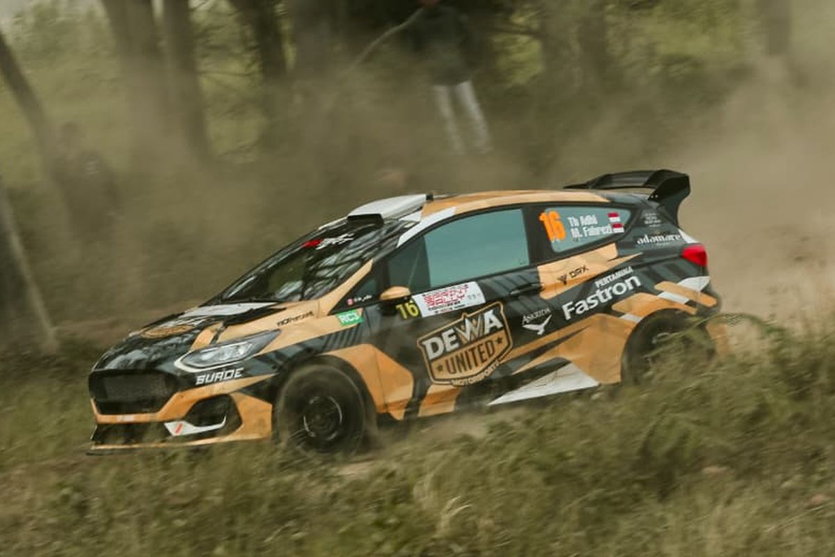 Penasaran Mobil Balap Pakai Oli Seperti Apa, Ini Penjelasan Ahli