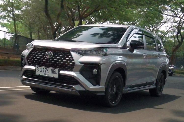 Adu Irit: Toyota Veloz Hybrid Vs BYD M6 DM, Siapa Paling Hemat?