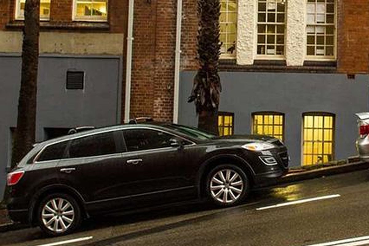 Dampak Parkir di Permukaan Tidak Rata pada Suspensi Mobil