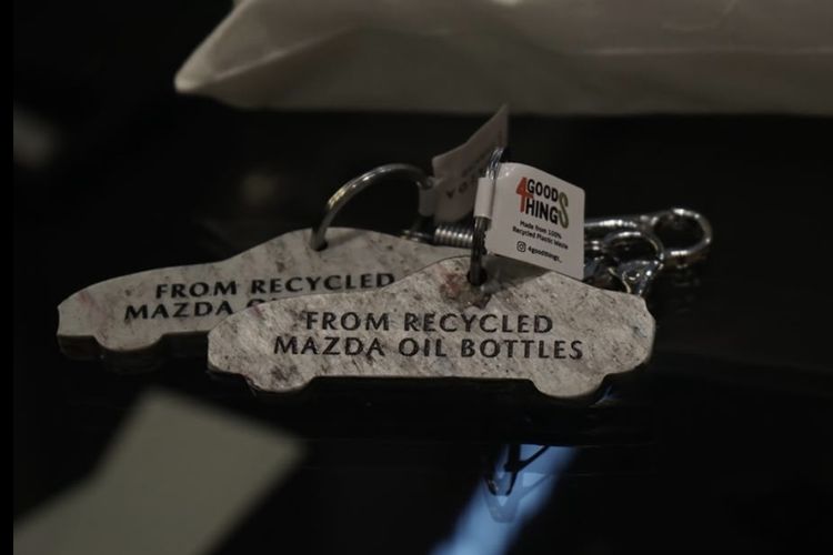 Dari Limbah ke Kreasi: Komitmen Lingkungan Mazda Terlihat di GIIAS