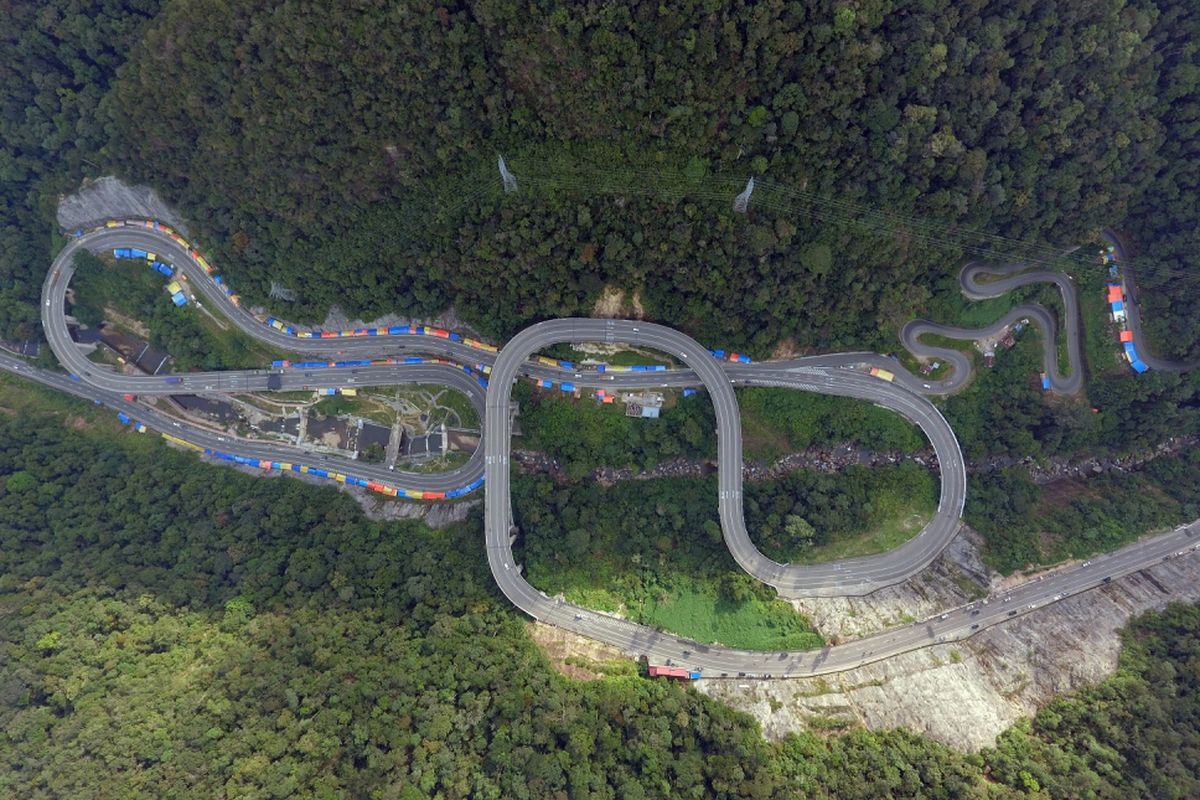 Jangan Rem Mendadak di Turunan: Pahami Penggunaan Gigi Rendah