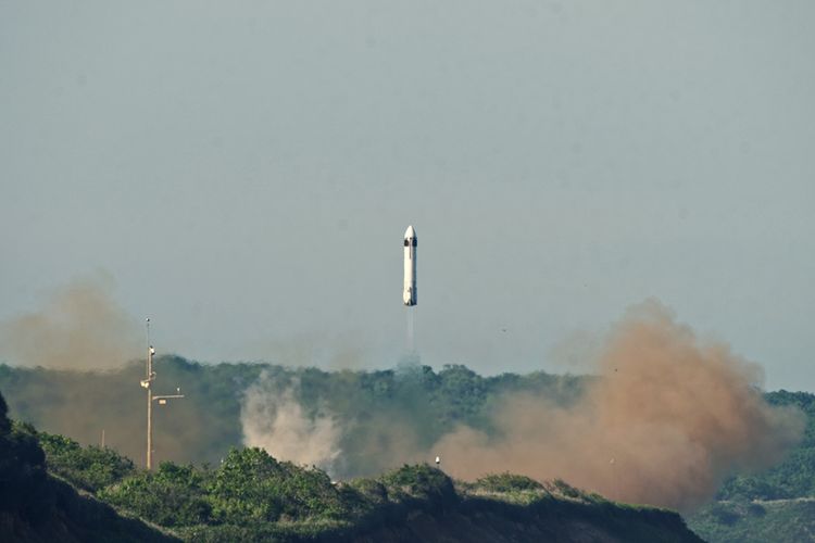 Honda Serius Kembangkan Teknologi Roket