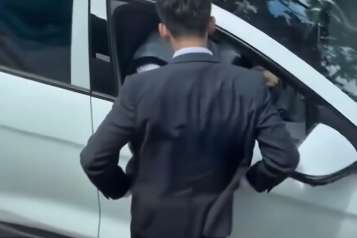 Cara Menghindari Konflik di Jalan, Jangan Coba Menghakimi