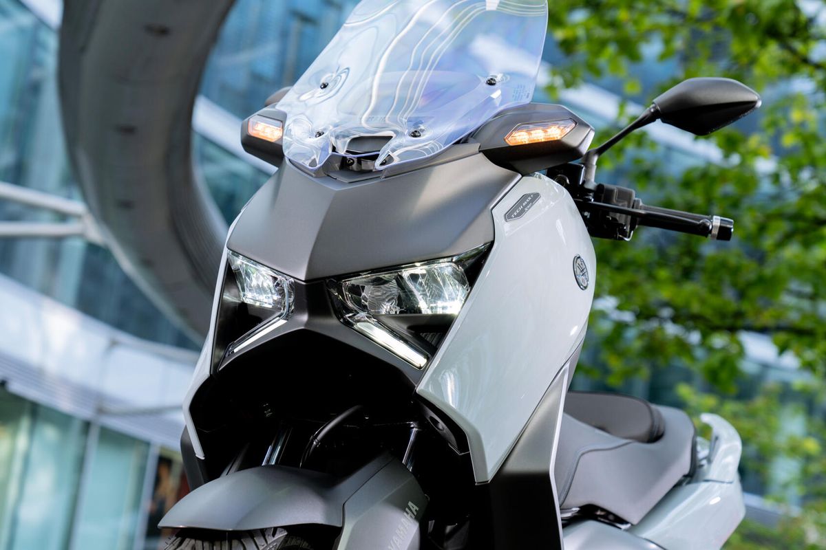 Yamaha, Yamaha XMAX Terbakar, Diduga karena Master Rem ABS Bermasalah