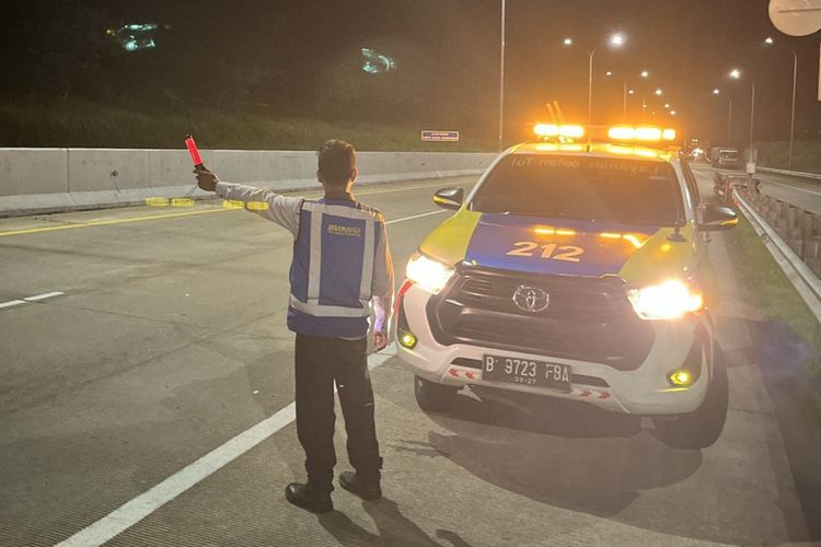 Bus PO Cahaya Trans Kecelakaan Fatal di Tol Krapyak Semarang