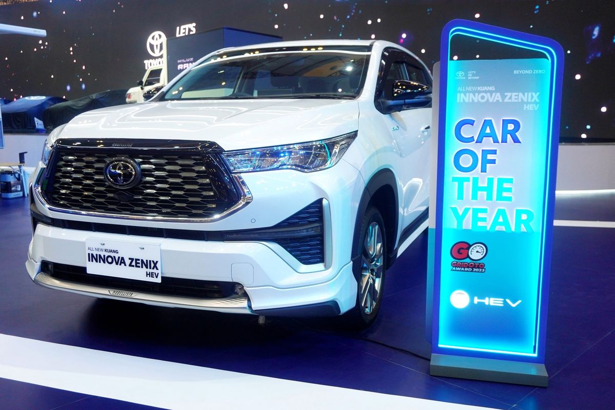 BYD, Daftar Mobil Terlaris April 2025, BYD Sealion 7 Jadi Wakil Tunggal EV