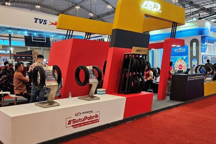 FDR Bawa Ban buat Xmax dan Forza di IMOS 2025