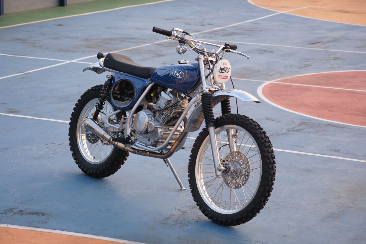 Edisi Terbaru Motor Custom Frontwheel Motors, VMX 225