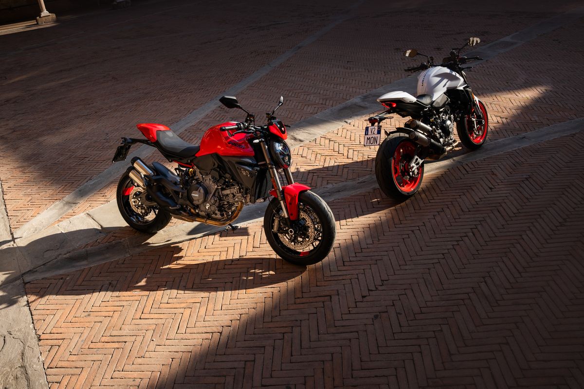 Ducati Monster 2026 Meluncur, Lebih Ringan dan Tetap Ikonik