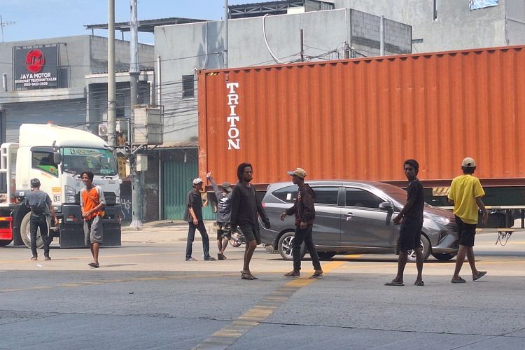 Truk Besar Dibatasi Jam Operasional di Jakarta Utara