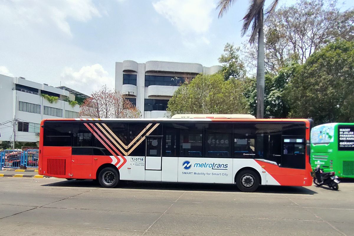 Operasional Bus Transjakarta Blok M-Bandara Soetta Dikebut buat Lebaran