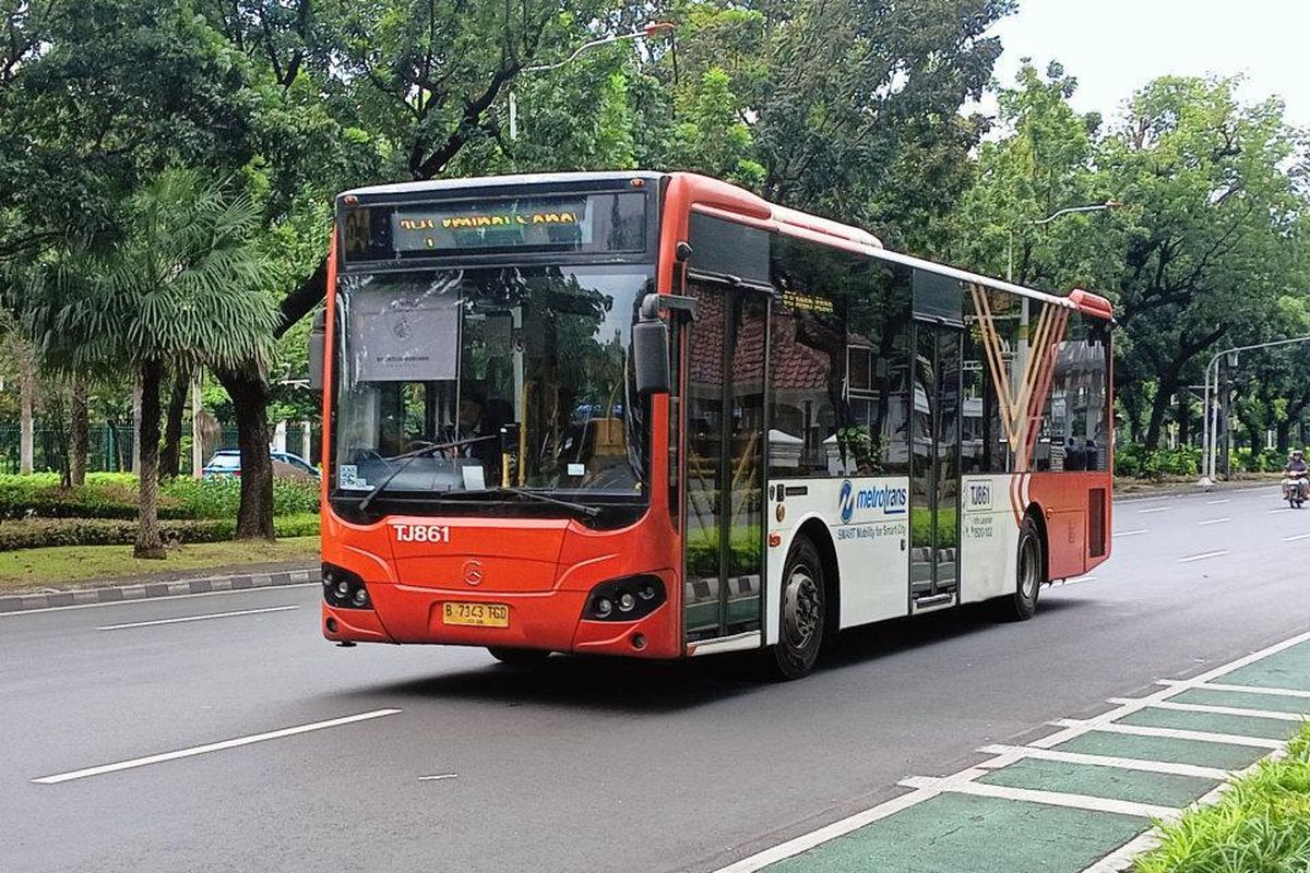 Bus Transjakarta Rute 6D Tidak Berhenti di Menara Mandiri Lagi
