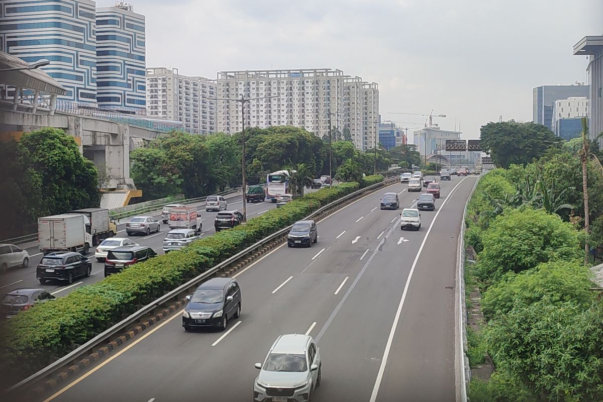 Demo Buruh di Gedung DPR, Akses Keluar Tol Dalam Kota Ditutup Sementara