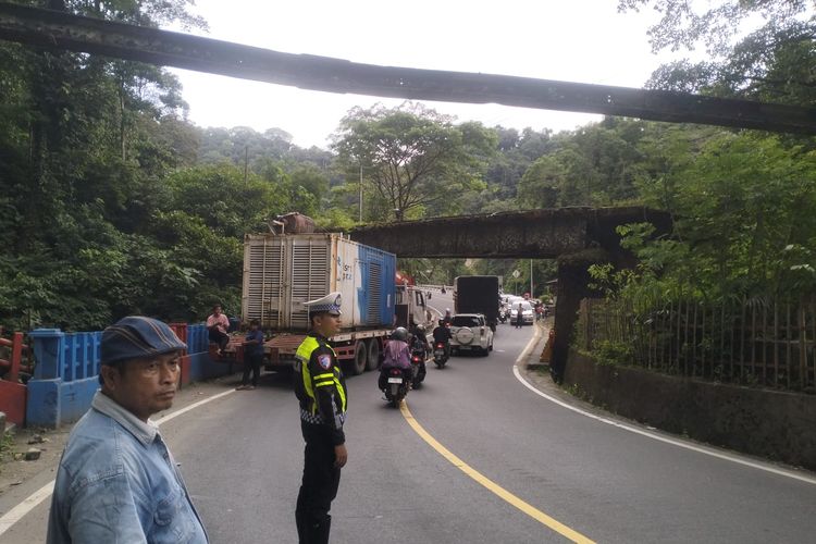 Truk ODOL Bisa Bikin Biaya Operasional Logistik Bengkak