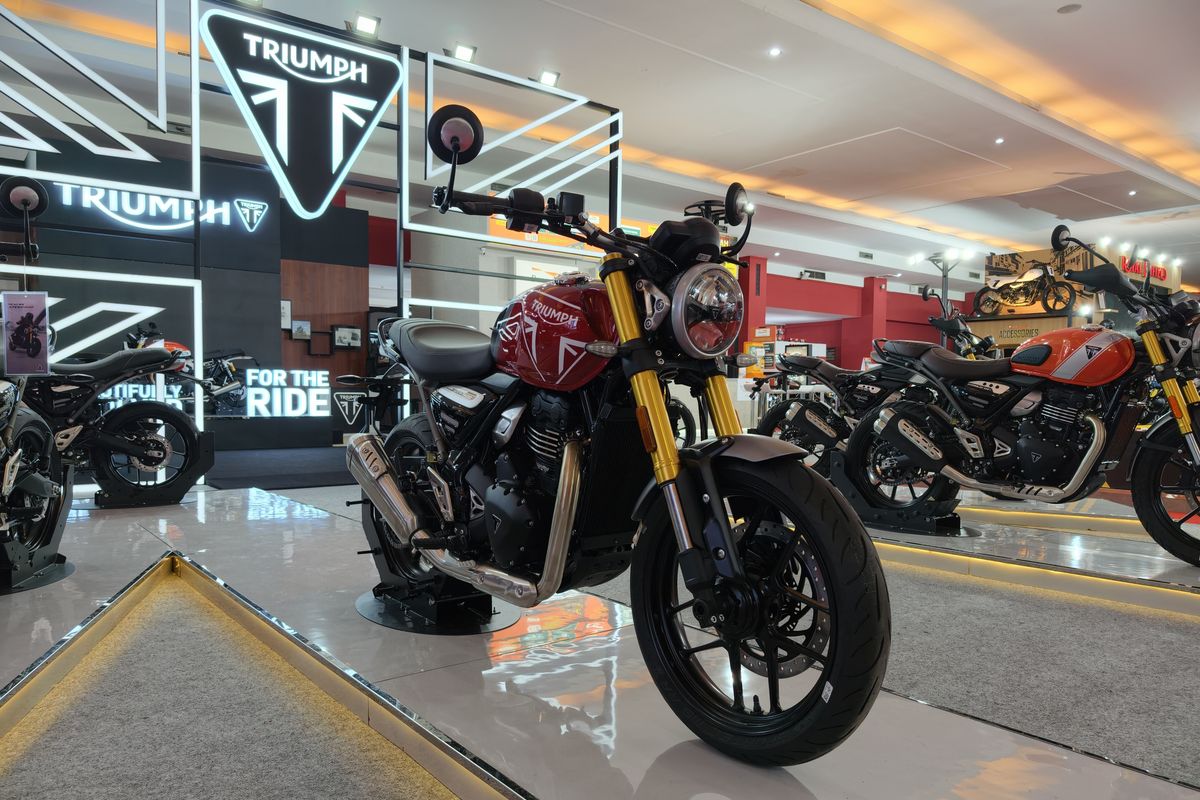 Triumph Speed 400 dan Scrambler 400 X: Moge Entry Level Rp 158 Juta
