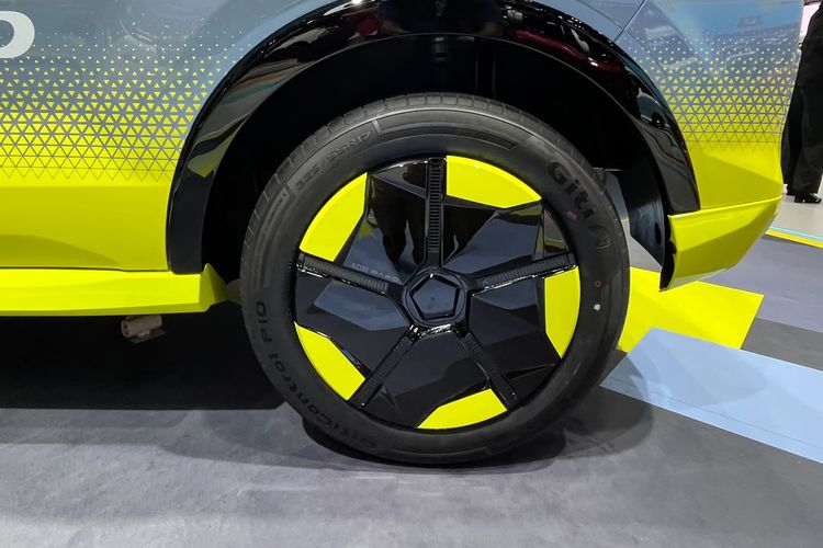 Daihatsu Pamer Rocky Hybrid ACTIVe di GIIAS 2026, Tampil Lebih Sporty