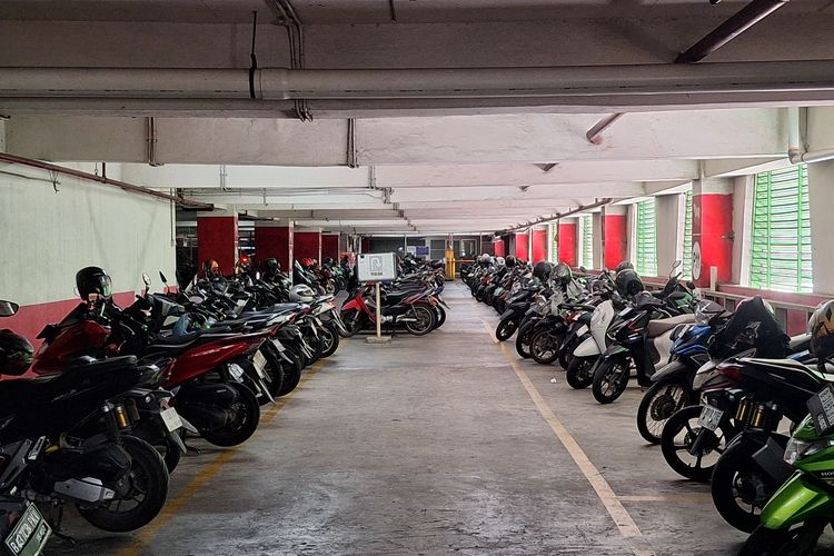 Bisnis Parkir Pasti Untung Besar? Ini Faktanya