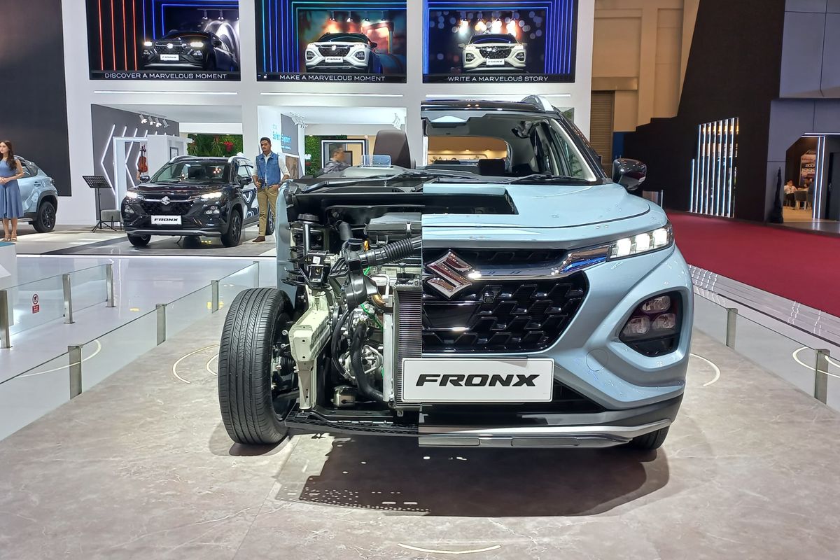 Fronx Jadi Tulang Punggung Suzuki di GIIAS 2025, Target 2.400 SPK