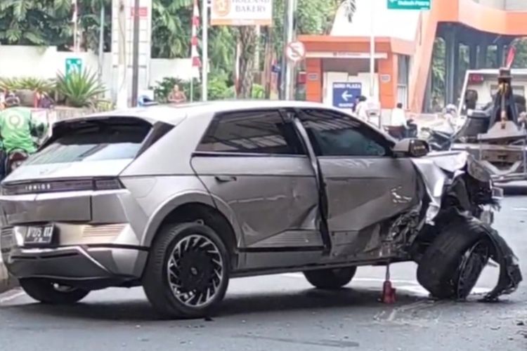 Asuransi Mobil Listrik Terkendala di Suku Cadang