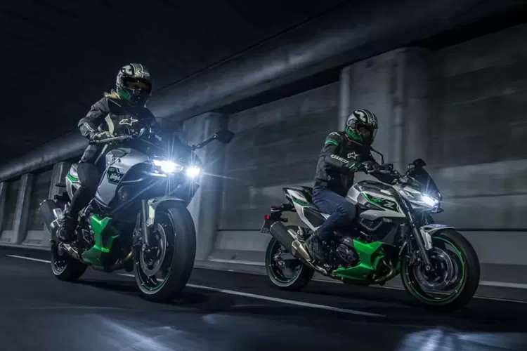 Pembaruan Kawasaki Ninja 7 Hybrid dan Z7 Hybrid: Dapat Upgrade ECU