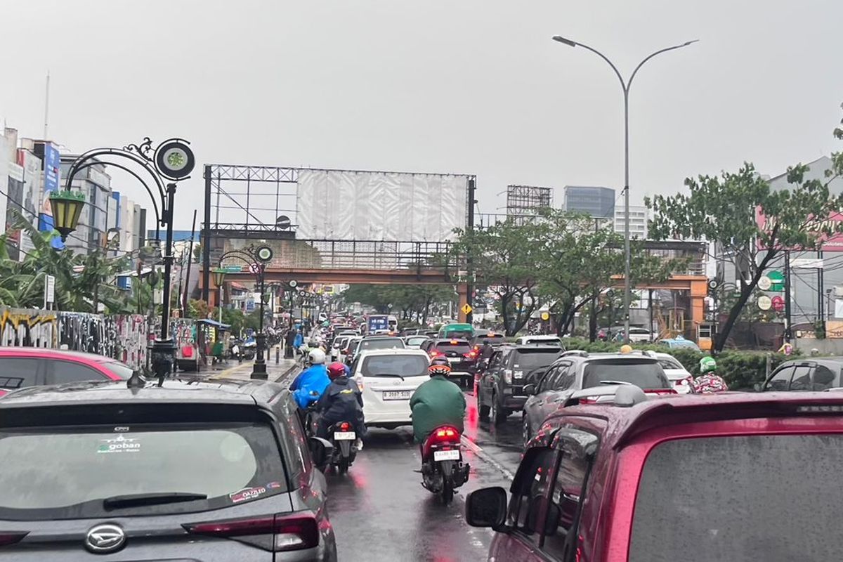 Simak Rekayasa Lalu Lintas di Exit Tol Margonda 1 pada Pagi Hari