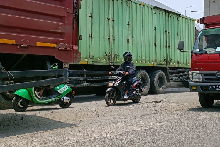 Saat Berpuasa, Fokus Berkendara Harus Tetap Maksimal