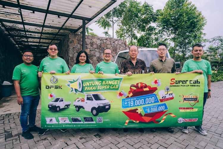DFSK Perkenalkan Super Cab ke Pelaku Usaha di Bandung