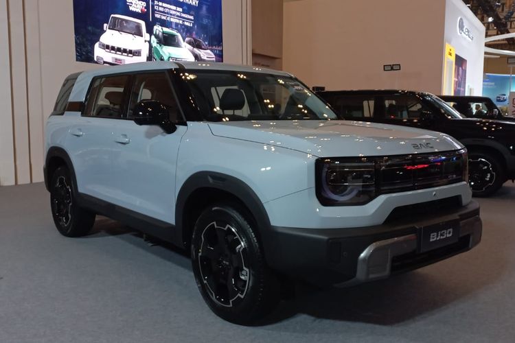 BAIC Luncurkan BJ30 Hybrid FWD di GJAW 2025, Harganya Spesial