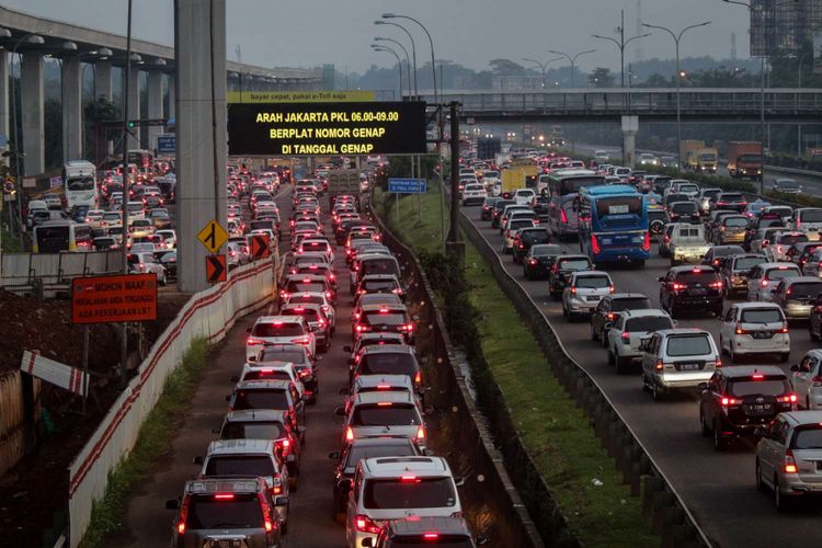 Exit Tol Cibubur Diprediksi Macet: Ada Jambore Pramuka Muslim Dunia