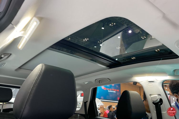 Sudah Banyak Mobil Pakai Sunroof, Awas Rentan Rusak Perhatikan Hal Ini