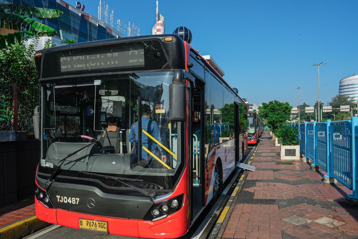 Catat, Jam Operasional Bus Transjakarta saat Libur Idul Adha