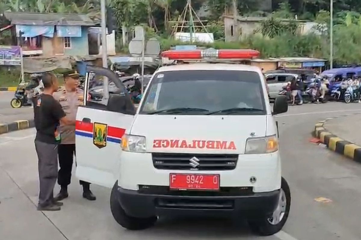 Video Viral Ambulans Bawa Wisawatan Sebagai Penumpang