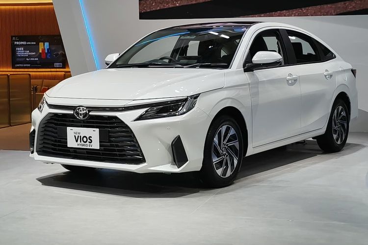 Toyota Luncurkan 4 Hybrid Varian Termurah: Veloz Sampai Alphard
