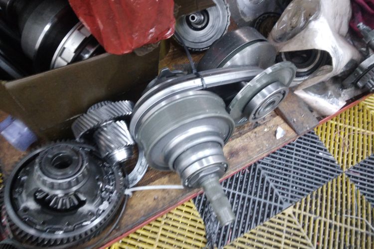 Mengapa CVT Jadi Pilihan Utama di Mobil Modern?