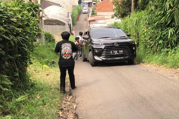 Mobil Matik CVT Lewat Tanjakan, Begini Cara Amannya