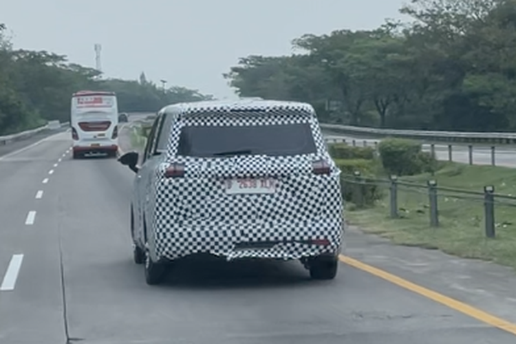 Mobil Baru Wuling Tertangkap Kamera Sedang Tes Jalan