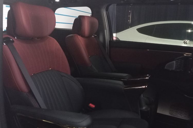 GAC E9: MPV Premium Plug-in Hybrid Hadir di Purwakarta