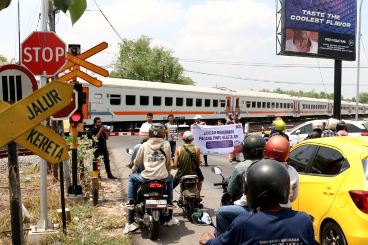 Siapa yang Salah Jika Terjadi Kecelakaan di Pelintasan Kereta Api?