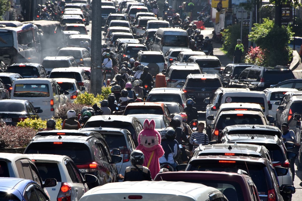 Macet di Tempat Wisata Saat Libur Lebaran, Hindari Penggunaan Klakson Berlebihan