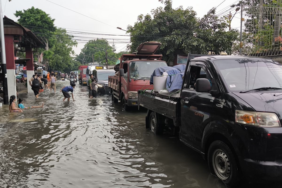 Kerusakan Mobil Akibat Terendam Air: Apa yang Harus Dilakukan?