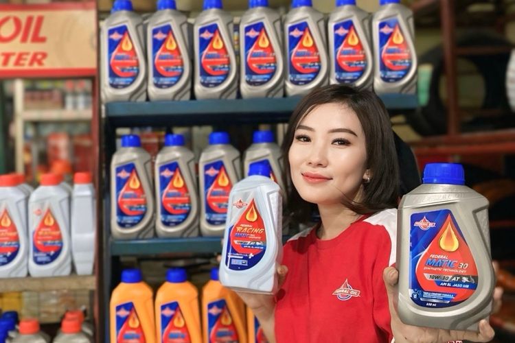 Biasakan Ganti Oli Motor Matik Teratur Agar Komponen Mesin Awet