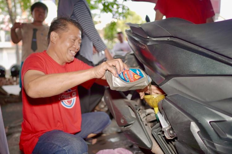 Update Harga Oli Mesin Skutik November 2025: Castrol Naik