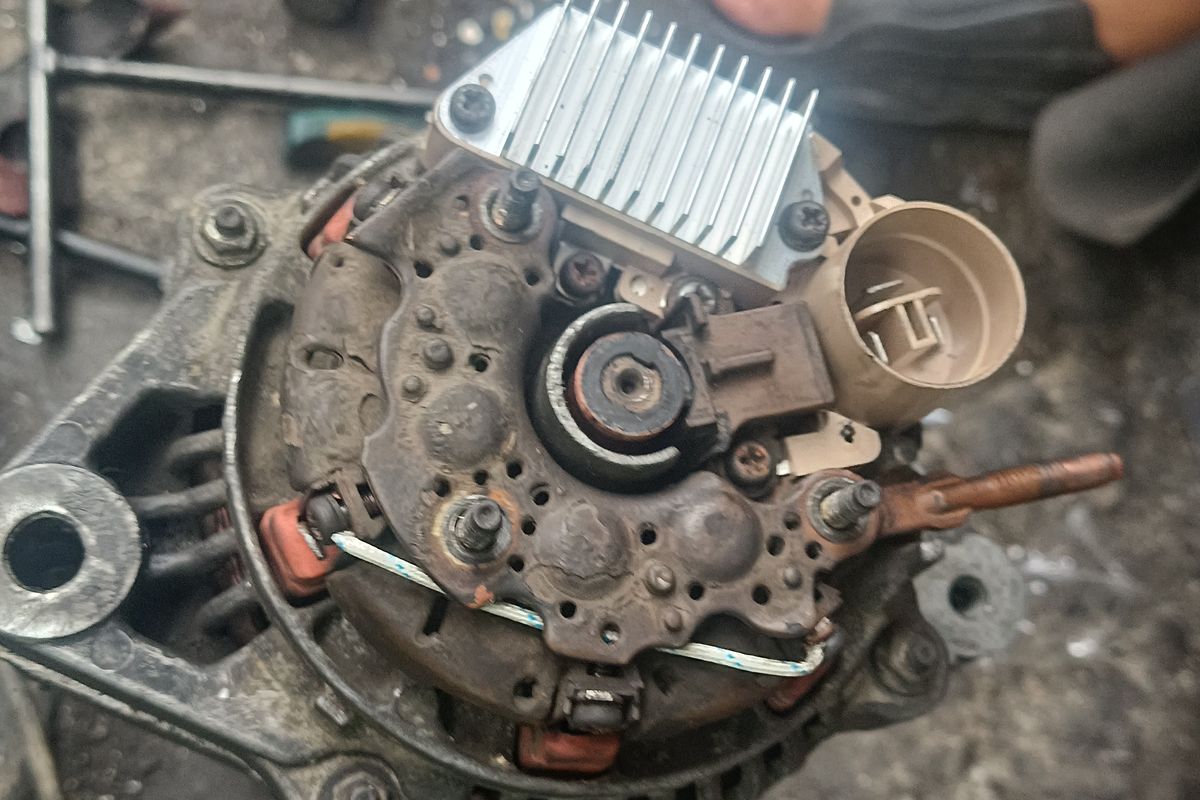 Cara Merawat Alternator Agar Awet dan Tahan Lama